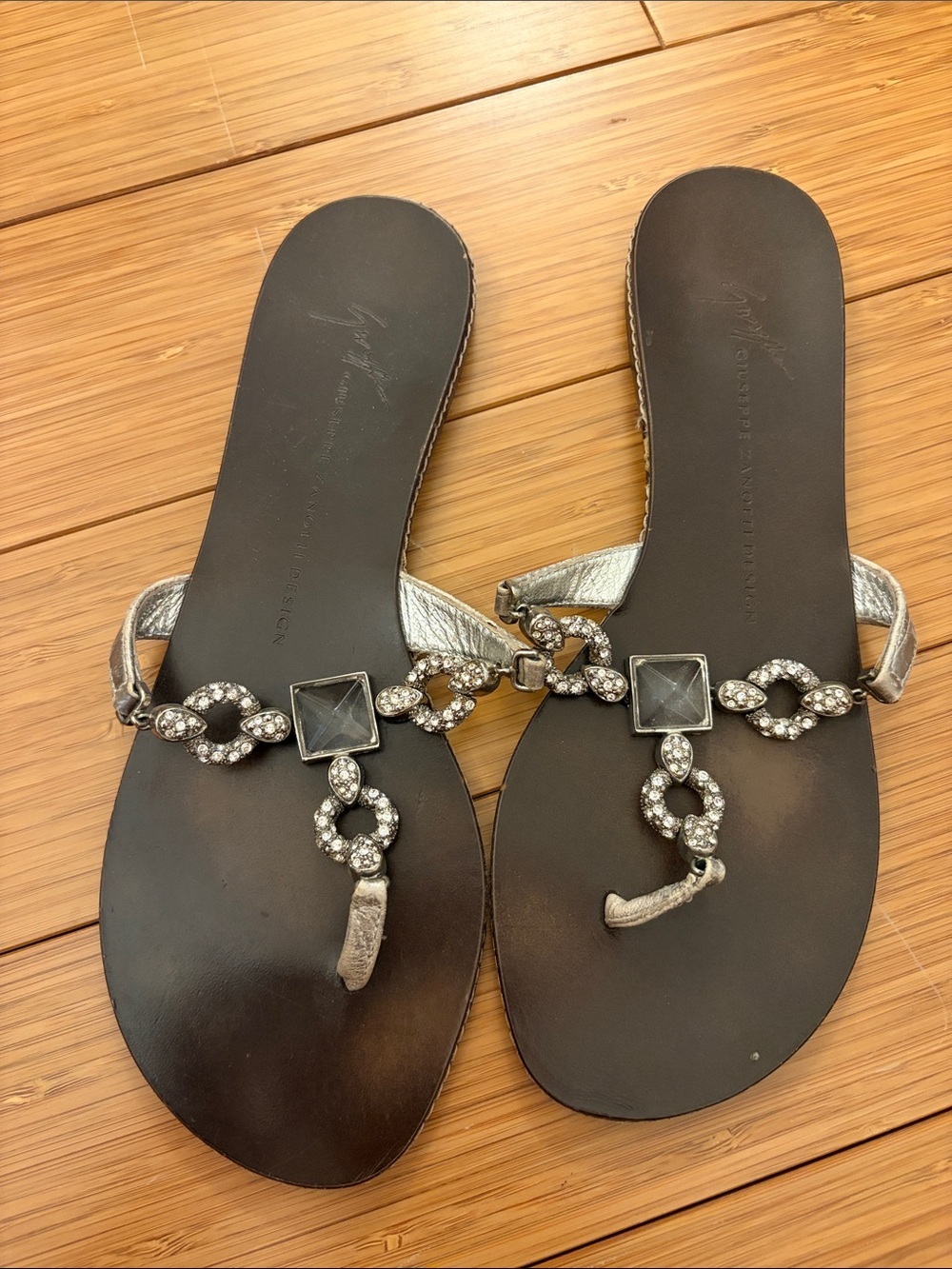Giuseppe zanotti Embellished Silver Toe-Post Sandals - Women